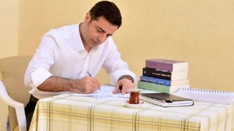 Demirtaş’tan Bitlis’te şehit olan askerler için başsağlığı mesajı