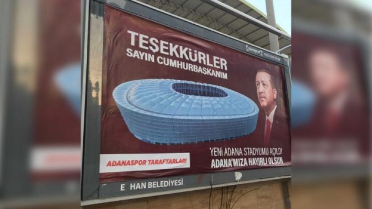 Yeni Stadyum’un bir garip açılış hikayesi: Kendin çal, kendin oyna!