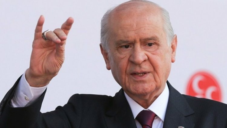 Bahçeli: Milli ve şuurlu gençler iletişim fakültesine gitsin