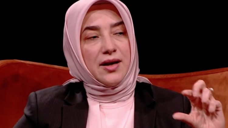 AKP’li Zengin: ‘Çıplak arama’ insan hakları ihlali olduğu anlamına gelmez
