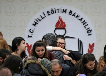 20 bin sözleşmeli öğretmen ataması için ön başvuru süreci başladı