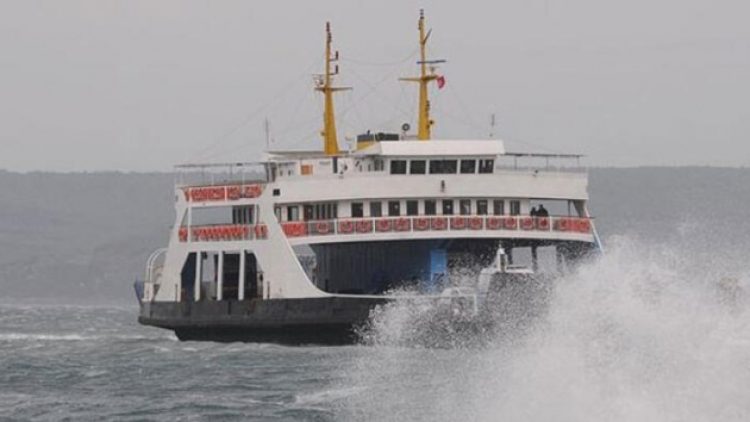 Gökçeada ve Bozcaada’ya yarınki feribot seferleri iptal