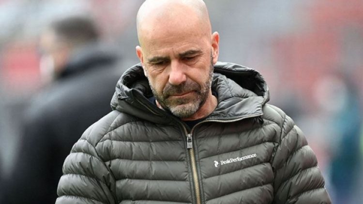 Bayer Leverkusen, teknik direktör Peter Bosz’un görevine son verdi