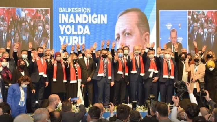 Koronavirüs hız kesmiyor, yeni vaka sayısı 30 bine yaklaştı