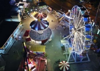 İstanbul’da halı saha, lunapark ve yüzme havuzları açıldı