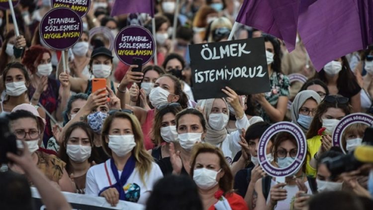 Erkekler, mart ayında 28 kadını öldürdü