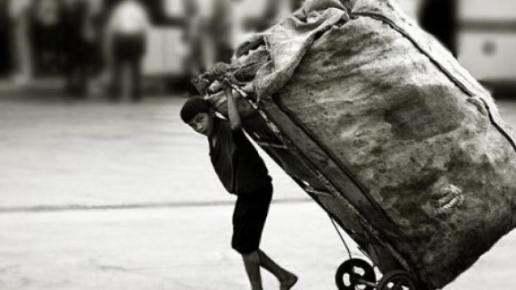 İşçilik değil, ihmal: Ülkede 23 bin çocuk sokakta çalıştırılıyor