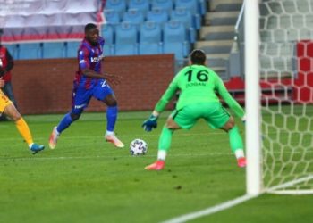 Trabzonspor direkleri geçemedi, Kayserispor’u Doğan Alemdar kurtardı