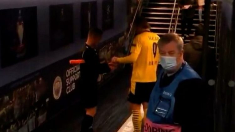 Hakem Erling Haaland’dan imza istedi, Guardiola ‘Sorun yok’ dedi!