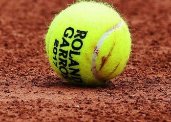 Ülke karantinaya girdi, Fransa Açık ertelendi!