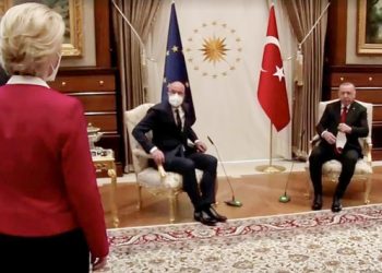 AB Komisyonu Başkanı: Koltuk krizinin tekrarlanmasına izin vermeyeceğim