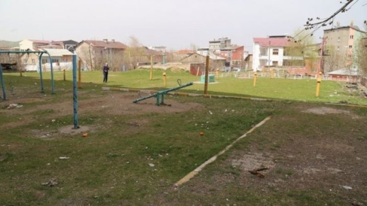 AKP’li belediye mahallenin tek yeşil alanını ‘ticaret alanı’ olarak devretti