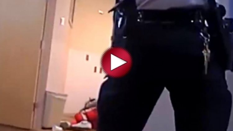 ABD’de polis, tedavi için hastaneye kaldırılan siyah genci öldürdü