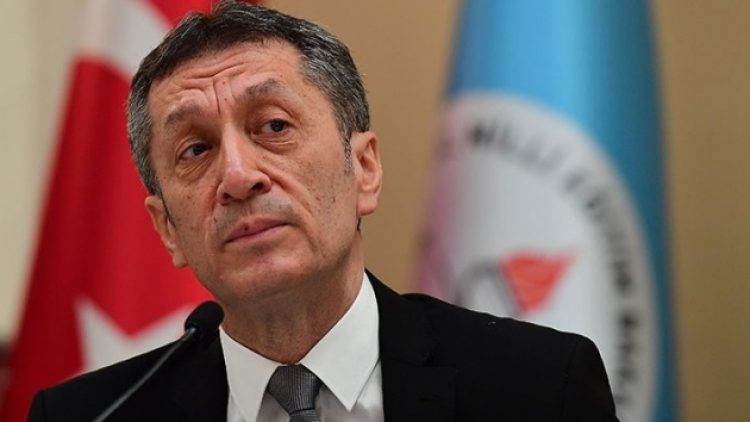 Milli Eğitim Bakanı Ziya Selçuk’tan ‘sınav erteleme’ sorusuna yanıt