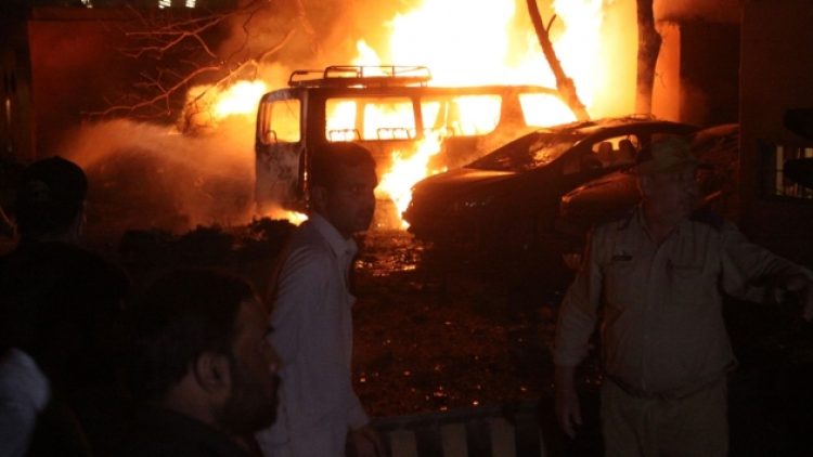 Türk heyetinin kaldığı otele bombalı araçla saldırı: 5 ölü 10 yaralı