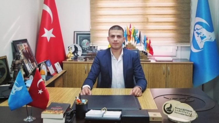 Nutuk dağıtmak isteyen Ülkü Ocakları Başkanı görevden alındı