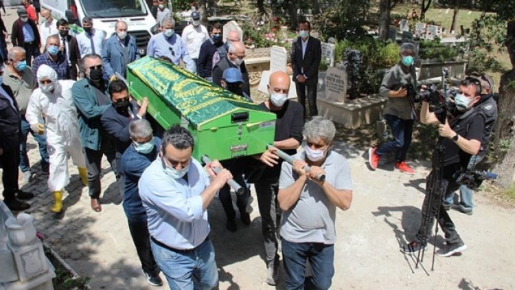 Gazeteci Selahattin Duman toprağa verildi