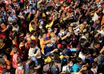Vaka rekorları sonrası Hindistan’ın zenginleri özel uçaklarla ülkeden kaçıyor