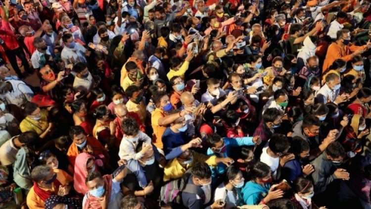 Vaka rekorları sonrası Hindistan’ın zenginleri özel uçaklarla ülkeden kaçıyor