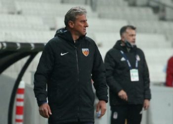 Kayserispor Hamza Hamzaoğlu ile yollarını ayırdı