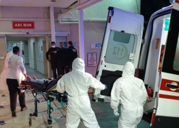 Ankara’da korkutan tablo: Yoğun bakımlarda yer yok, hastalar acil servislerde bekletiliyor