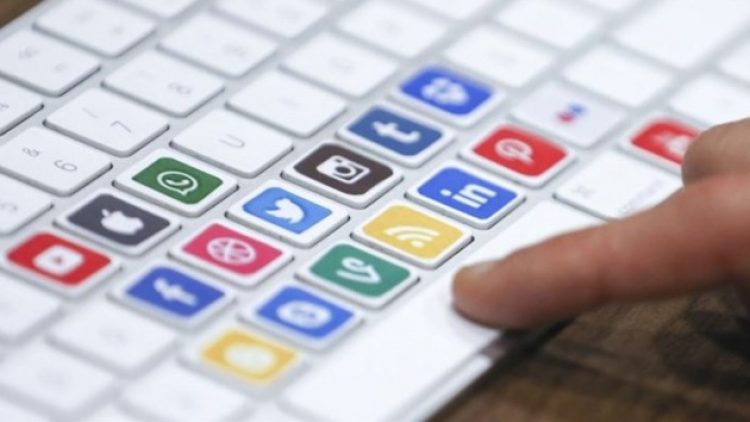 İngiliz futbol kulüplerinden Facebook, Twitter ve Instagram’a boykot