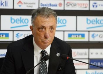 Ahmet Nur Çebi: Herkes karşımızda, üstümüze geliyorlar