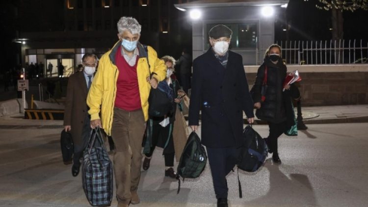 Emekli amiraller için yeni karar