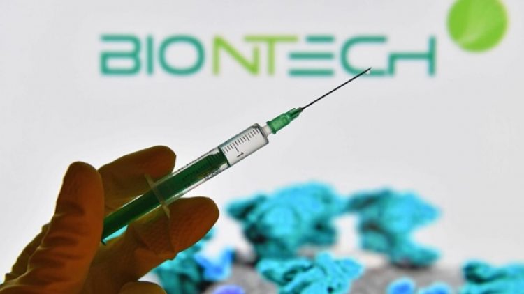 BioNTech aşısında ikinci doz randevuları ertelendi
