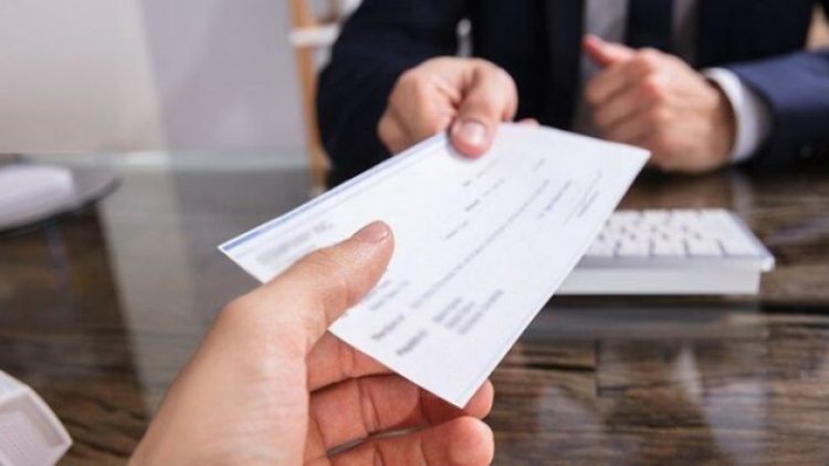 Piyasada çek kaosu! Ticaret Bakanlığı’ndan açıklama geldi