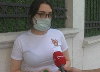 Maske çıkarılmasını protesto etti, sınav salonunu terk etti