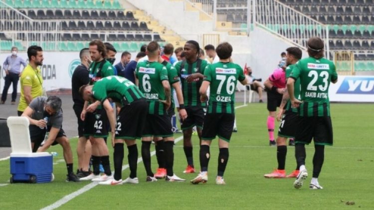 Süper Lig’de küme düşen ilk takım Denizlispor oldu!