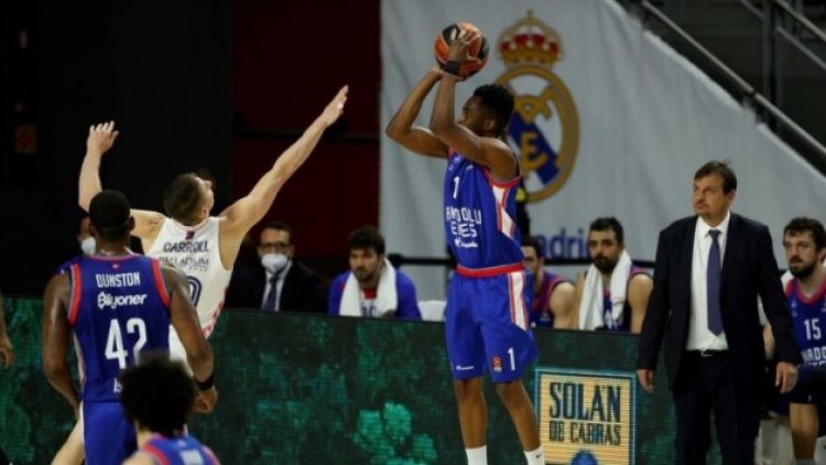 Anadolu Efes, Euroleague’de Final Four için parkede