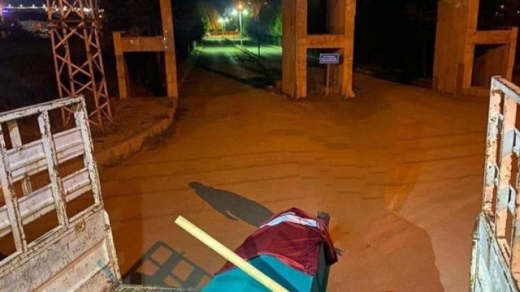 Elazığspor 26 yıl sonra 3. Lig’e düştü, kulübün önüne tabut getirildi!