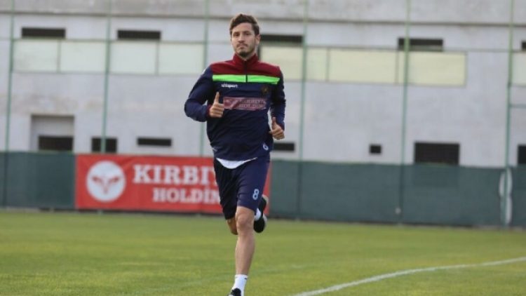 Alanyaspor’da Salih Uçan şoku! Sezonu kapattı…