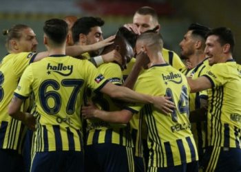 Fenerbahçe Erzurumspor’u 14 dakikada devirdi, ‘yarış bitmedi’ dedi: 3-1