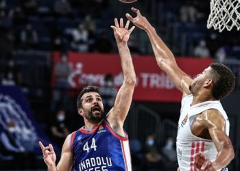 Anadolu Efes, THY EuroLeague’de adını Dörtlü Final’e yazdırdı