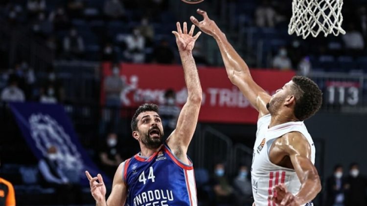 Anadolu Efes, THY EuroLeague’de adını Dörtlü Final’e yazdırdı