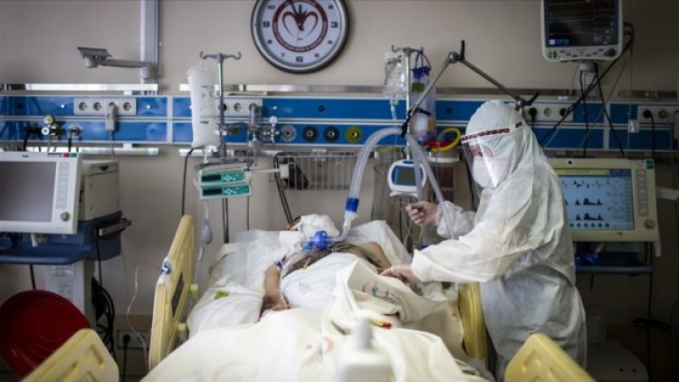 Koronavirüsten 281 kişi hayatını kaybetti, toplam vaka sayısı 5 milyonu aştı