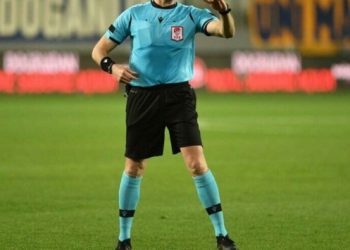 Süper Lig’de 42. hafta maçlarını yönetecek hakemler açıklandı