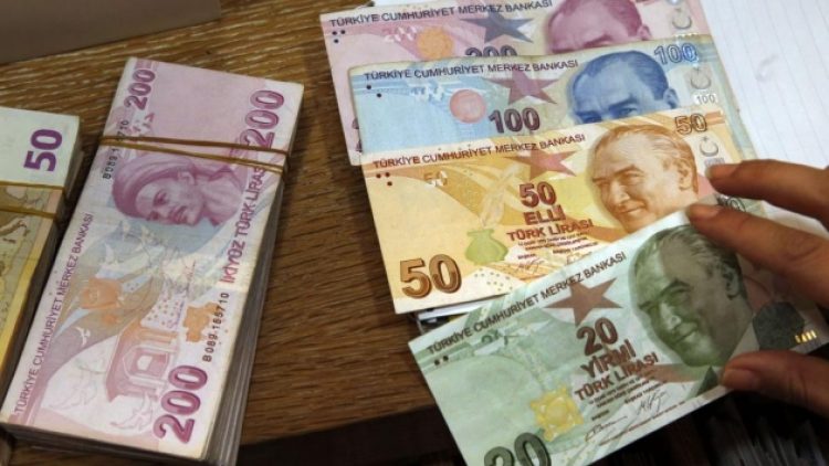 Kahveci: ‘Evladının geleceğini satan ülkenin yönetiminden daha ne bekleyebiliriz?’