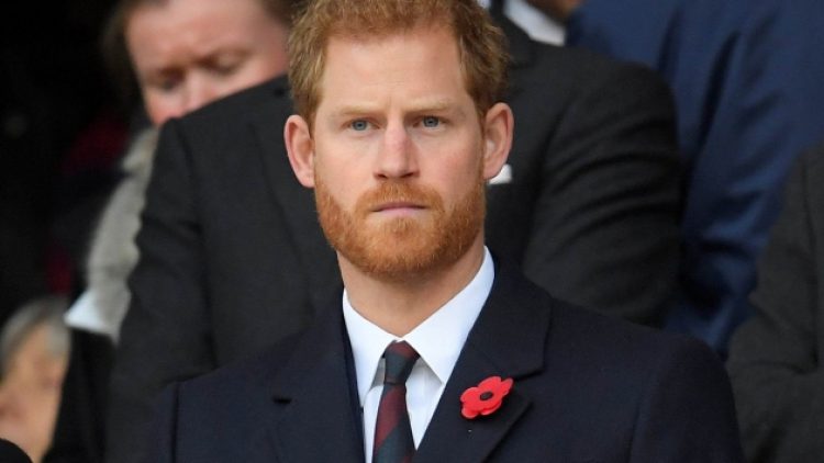 “Annemin ölümü ve kraliyet hayatıyla başa çıkmaya çalışırken kendimi içki ve uyuşturucuya verdim”