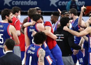 Anadolu Efes, Avrupa’nın en büyüğü olmak için parkede