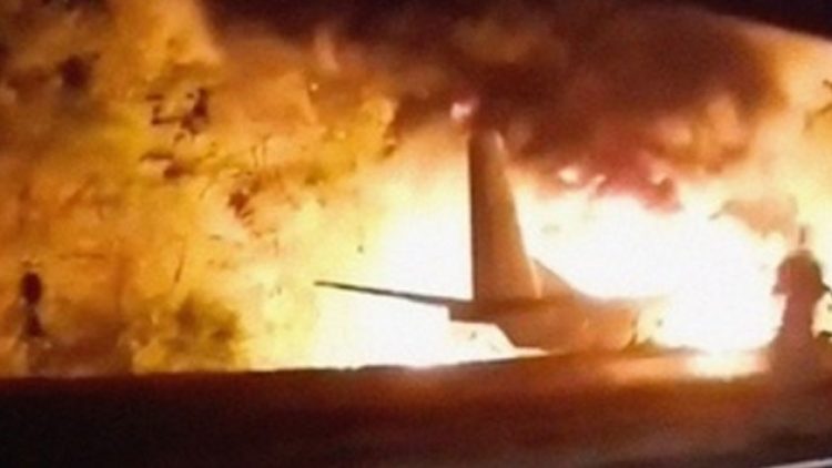 Myanmar’da askeri uçak düştü: 13 ölü, 16 yaralı