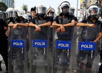 Danıştay’dan gösteri yürüyüşlerinde polis müdahalesi için iptal kararı