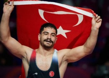 Taha Akgül: Kimsenin umurunda değil! Varsa yoksa futbol