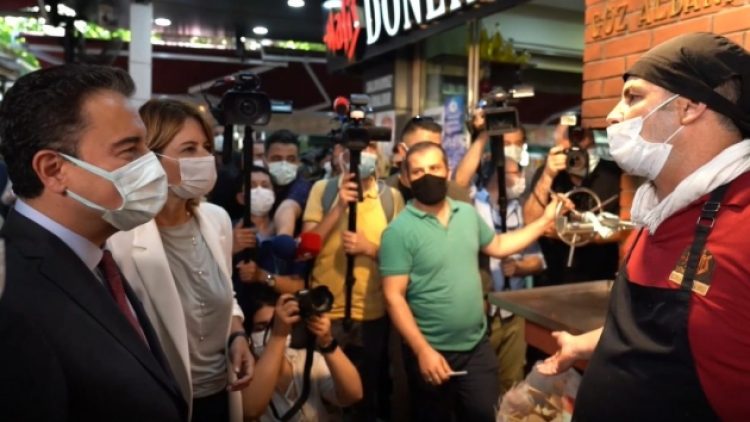 İzmir’de efnaf Babacan’a dert yandı: Desteklerin hepsini yandaşlara verdiler