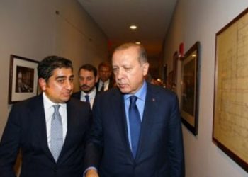 ‘Erdoğan’ın kara paracı ile yan yana, göz göze çekilmiş fotoğrafları var’