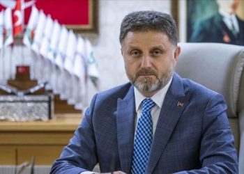 Fahrettin Poyraz’ın ‘huzur hakkı’ ortaya çıktı: 180 bin liralık Genel Müdür