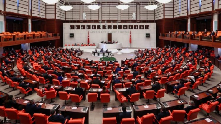 Dokunulmazlık fezlekeleri TBMM Başkanlığı’na sunuldu